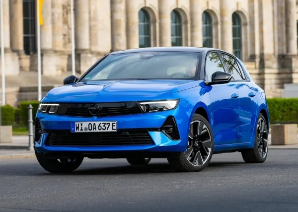b_2024-opel-astra-elektrik-156-hp-ultimate-4x2-1-webp.631