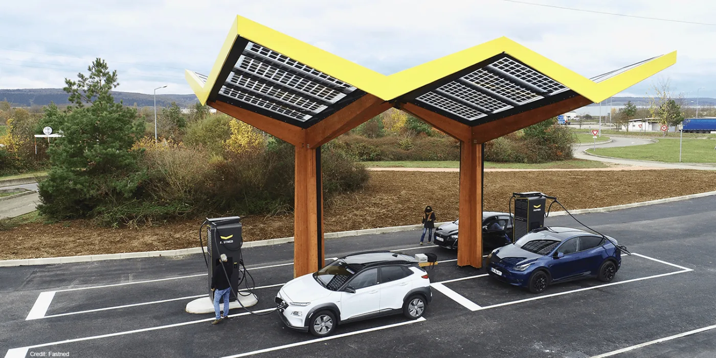 fastned-ladestation-charging-station-frankreich-france-2020-03-min-1400x700.png.webp