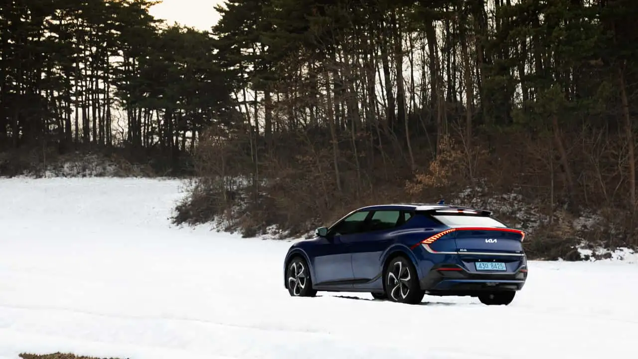 kia-ev6-snow.webp