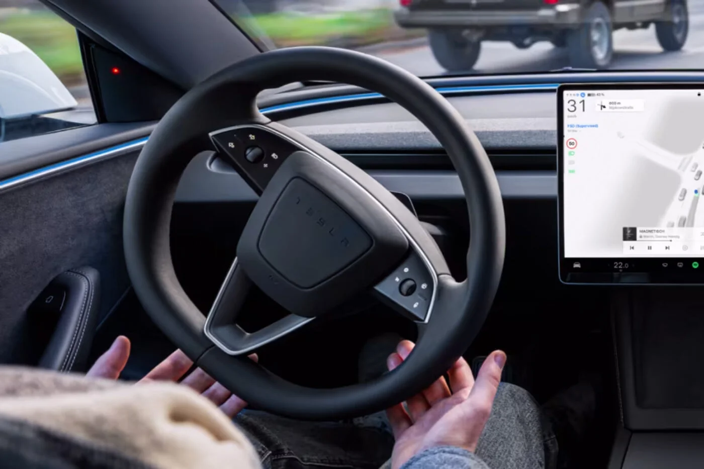 tesla-fsd-supervised-2025-1400x933.webp