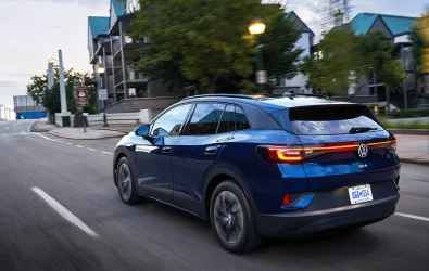 Volkswagen ABD’de 300’den Fazla ID.4 İçin Geri Çağırma Başlattı, Batarya Hatası Yangın Riski Taşıyor