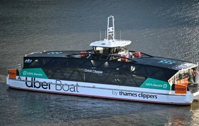 İngiltere’nin İlk Tam Elektrikli Feribotu Thames Nehri’nde İlk Seferini Yaptı