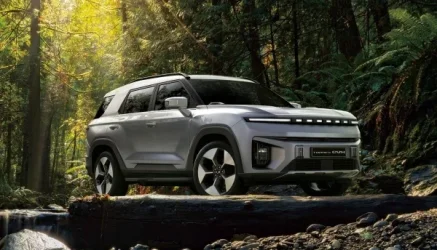 b_2024-ssangyong-torres-evx-207-ps-4x2-14.webp
