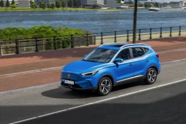 b_2024-mg-zs-ev-156-ps-luxury-4x2-3.webp