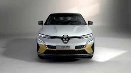 b_2024-renault-megane-e-tech-220-hp-iconic-4x2-16 (1).webp