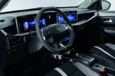 b_2025-opel-frontera-hybrid-1-2-136-hp-edition-4x2-9.webp