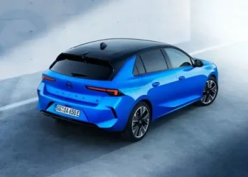 b_2024-opel-astra-elektrik-156-hp-ultimate-4x2-6.webp