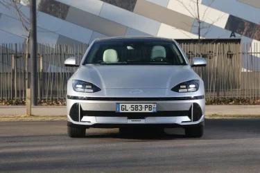 b_2024-hyundai-ioniq-6-149-bg-progressive-4x2-17.webp