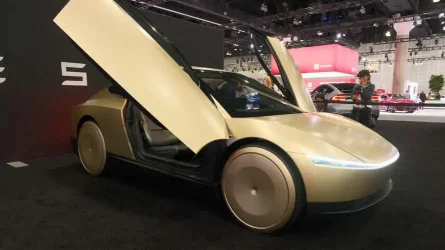 tesla-cybercab-la-auto-show-2024.webp tesla-cybercab-la-auto-show-2024.webp