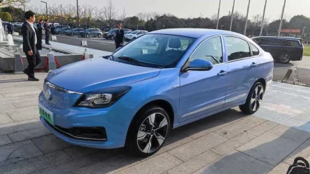 dfg-e70-with-rear-in-wheel-motors.webp dfg-e70-with-rear-in-wheel-motors.webp