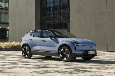 2023-volvo_ex30_smer-1.webp