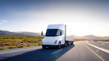 tesla-semi-new-photos.webp