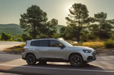 mercedes-glb-weltpremiere-2025-7-1400x933.webp