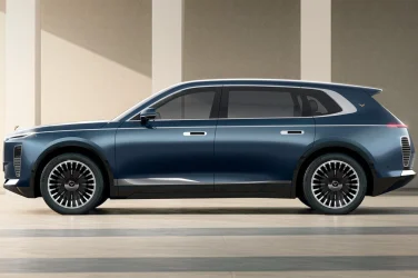 lac-hong-800s-side-profile-1400x933.webp